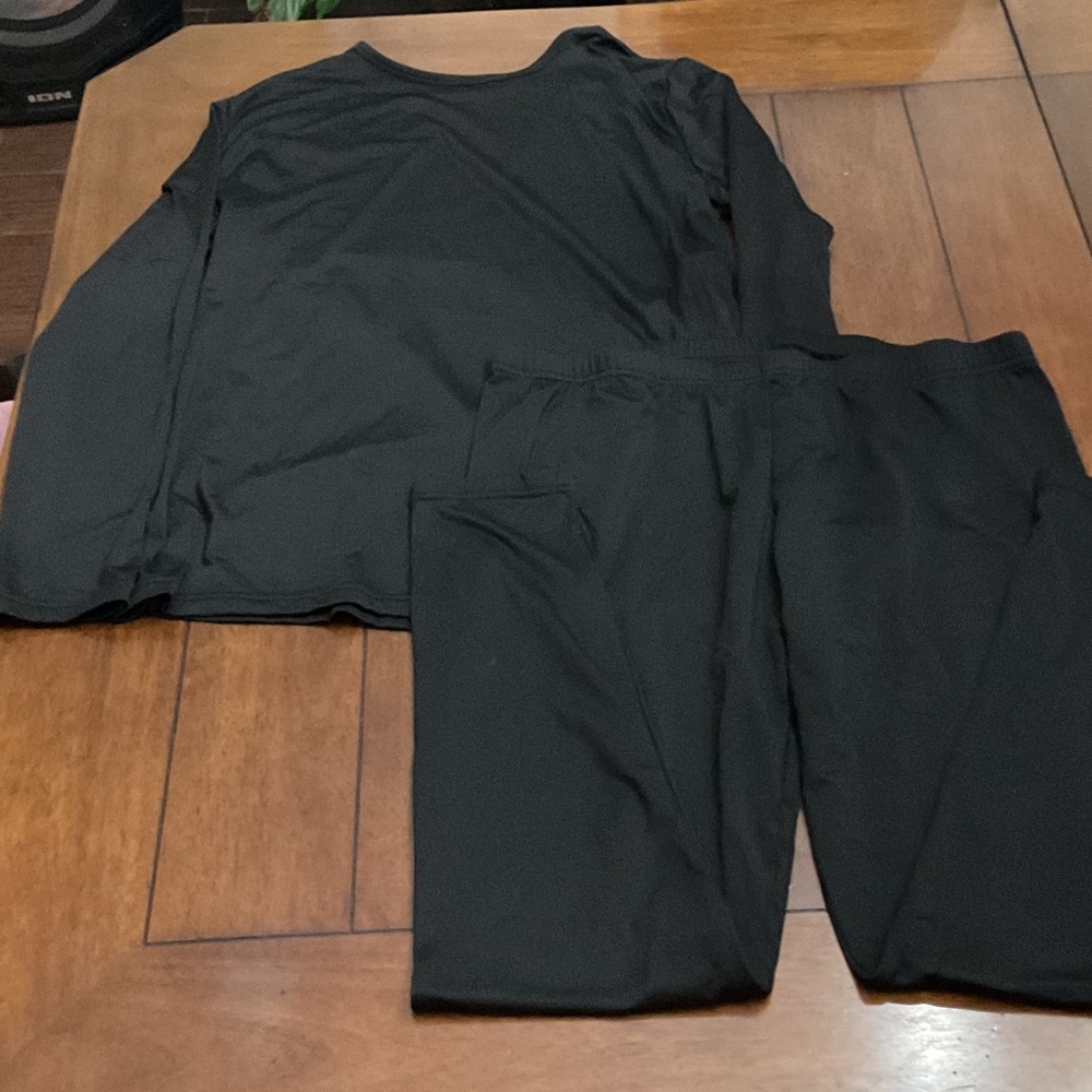 Amazon Black Thermal Long Sleeve Top and Pants Set